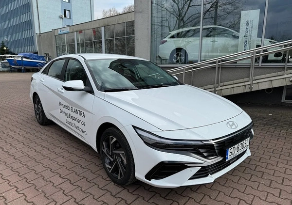Hyundai Elantra cena 139900 przebieg: 171, rok produkcji 2023 z Siechnice małe 277